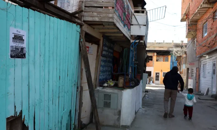 Justiça barra demolição na Favela do Moinho em SP
