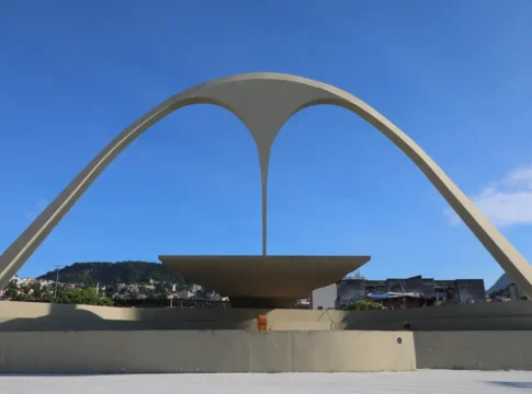 Liesa vai colocar à venda ingressos para frisas no Sambódromo