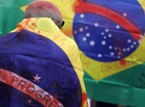 Deputados pedem investigação federal sobre megaoperação no Rio