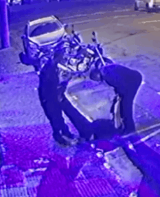 Imagem de câmera de segurança de adega agredindo uma pessoa