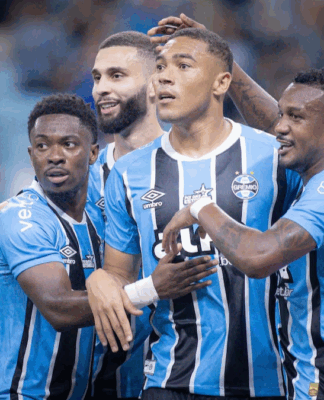 Carlos Vinícius, jogador do Grêmio