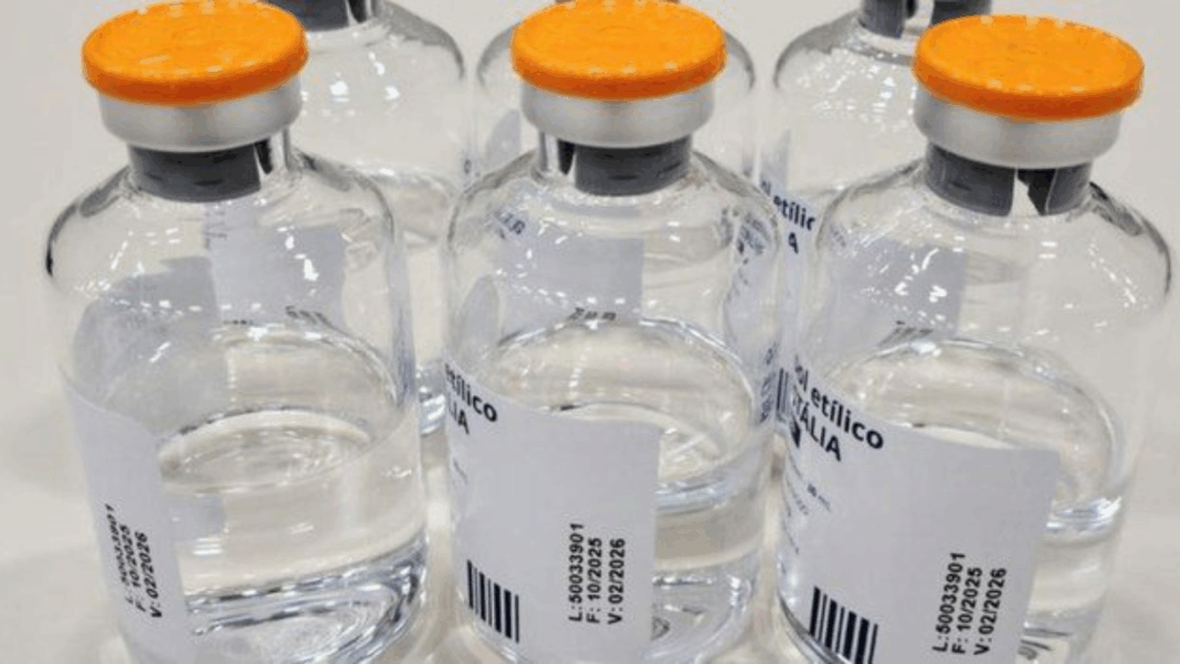 Frascos com antídoto de metanol