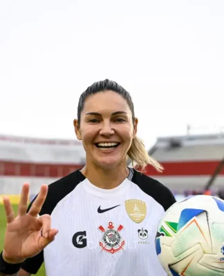Corinthians goleia Boca Juniors e vai à semi da Libertadores Feminina