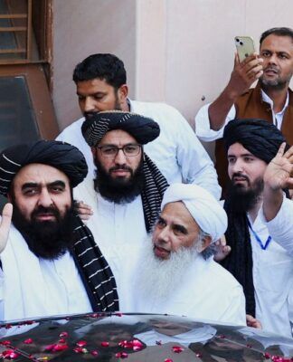 Índia estreita laços com o Talibã e diz que reabrirá a embaixada em Cabul