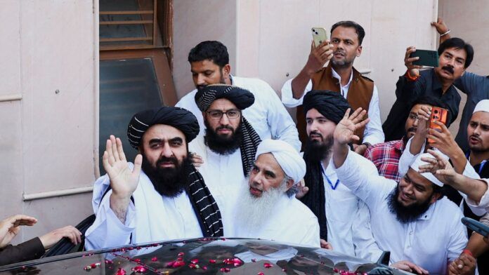 Índia estreita laços com o Talibã e diz que reabrirá a embaixada em Cabul