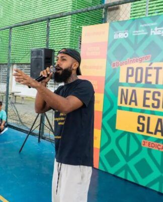 Projeto leva batalha de poesias a escolas públicas do Rio de Janeiro