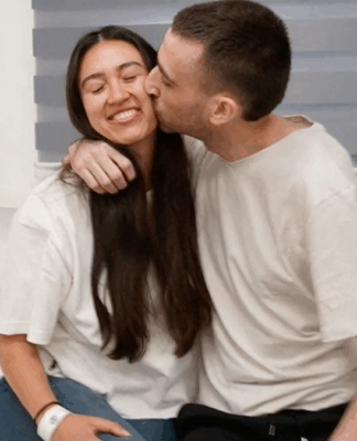 casal isralense se reencontra após dois anos sequestrados