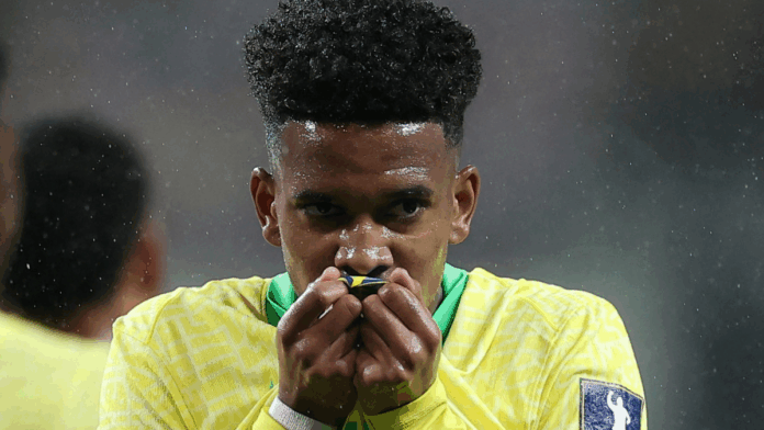 Estevão é o único brasileiro entre os finalistas do prêmio Golden Boy