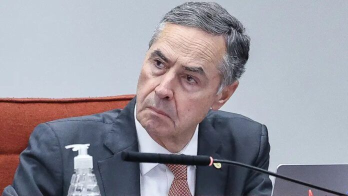 Ministro Luís Roberto Barroso anuncia saída do STF