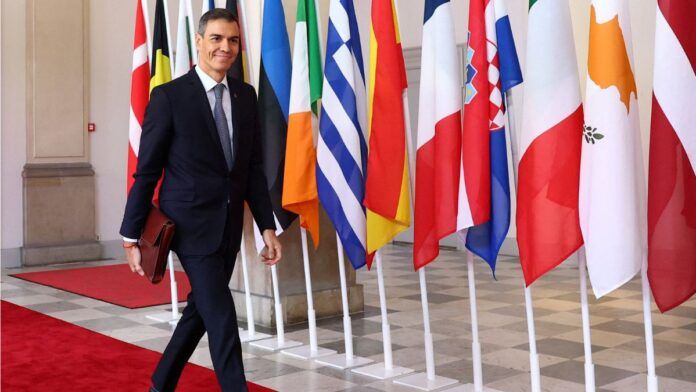 Trump sugere expulsar Espanha da aliança da Otan