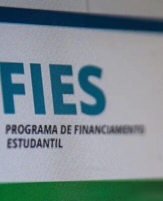 Fundo de Financiamento Estudantil (Fies)