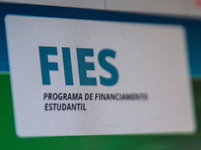 Fundo de Financiamento Estudantil (Fies)