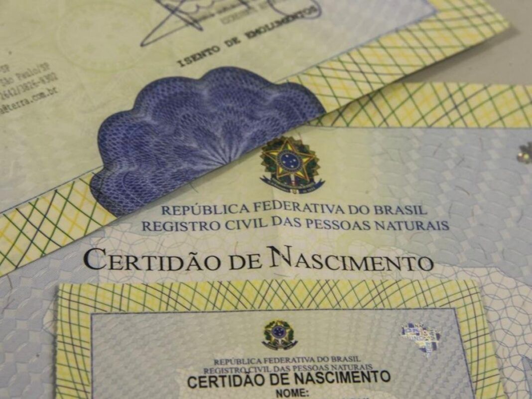 Imagem colorida de certidão de nascimento