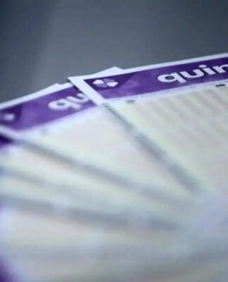 Imagem colorida de bilhete da Quina