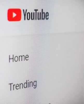 Imagem coloirda da plataforma YouTube