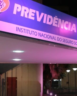 Na imagem vemos a fachada de um estabelecimento da Previdência social