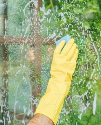 Imagem colorida de limpeza de vidro