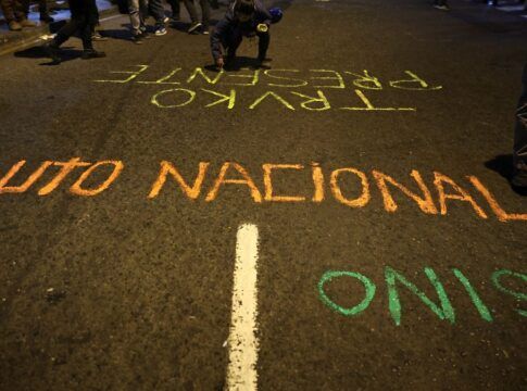 Peru anuncia estado de emergência após escalada de violência em Lima