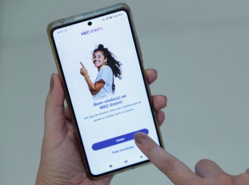 Aplicativo MEC Enem no celular