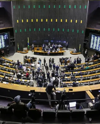 Câmara aprova urgências para votação de projetos com foco em educação