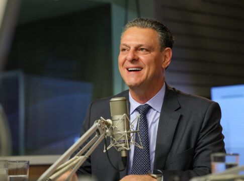 O ministro da Agricultura e Pecuária, Carlos Fávaro, participa do programa Bom Dia, Ministro.