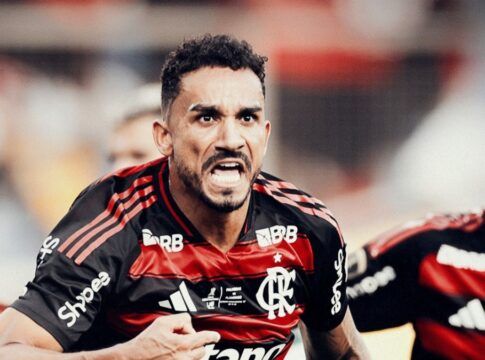 Flamengo vence Palmeiras e se torna o primeiro clube brasileiro Tetracampeão da Libertadores