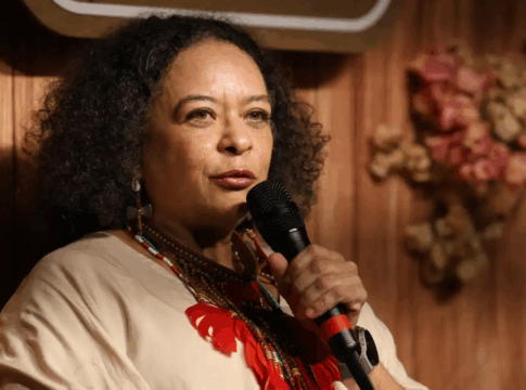 Ana Maria Gonçalves toma posse como a primeira mulher negra na Academia Brasileira de Letras