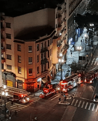Incêndio atinge apartamento na República, no centro de São Paulo