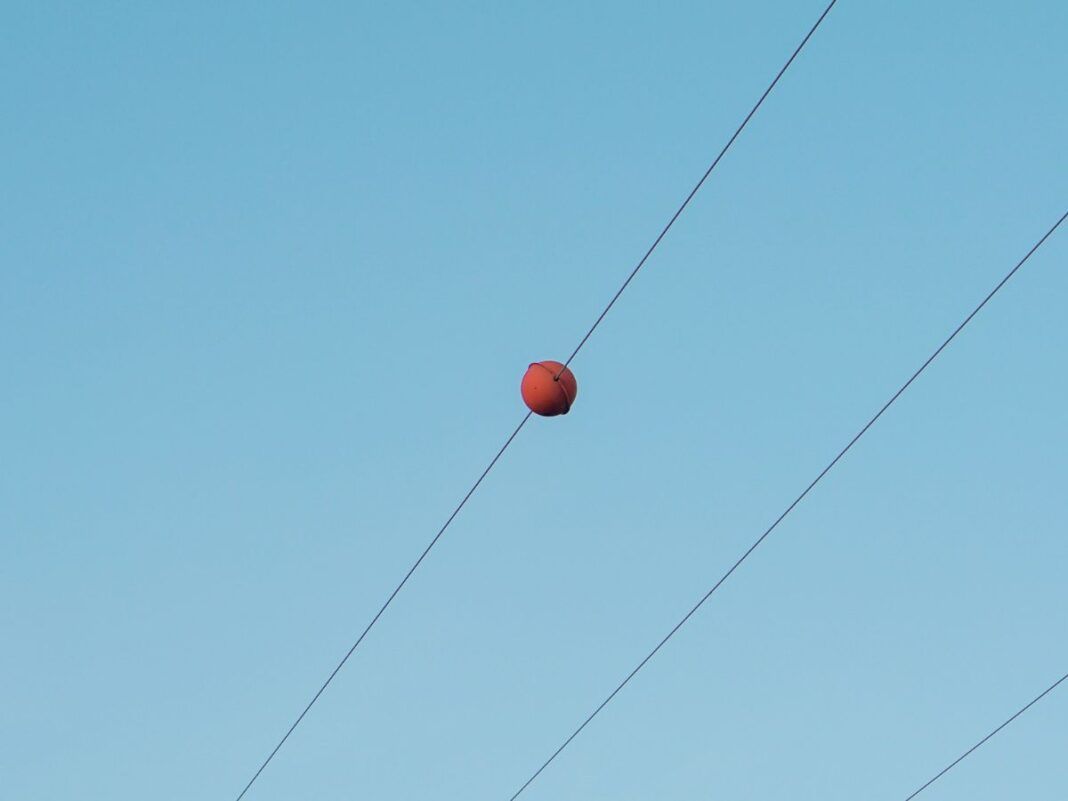 Bolas sinalizadoras diurnas