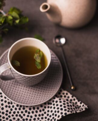 uma xicara de chá verde ilustrativa