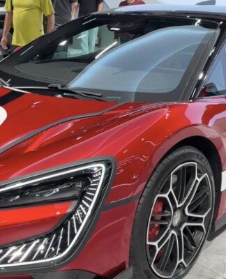 BYD lança marca Denza que une luxo, tecnologia e sustentabilidade no Salão do Automóvel