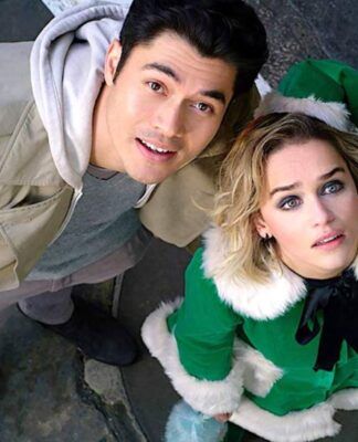 Um homem e uma mulher olham para cima.