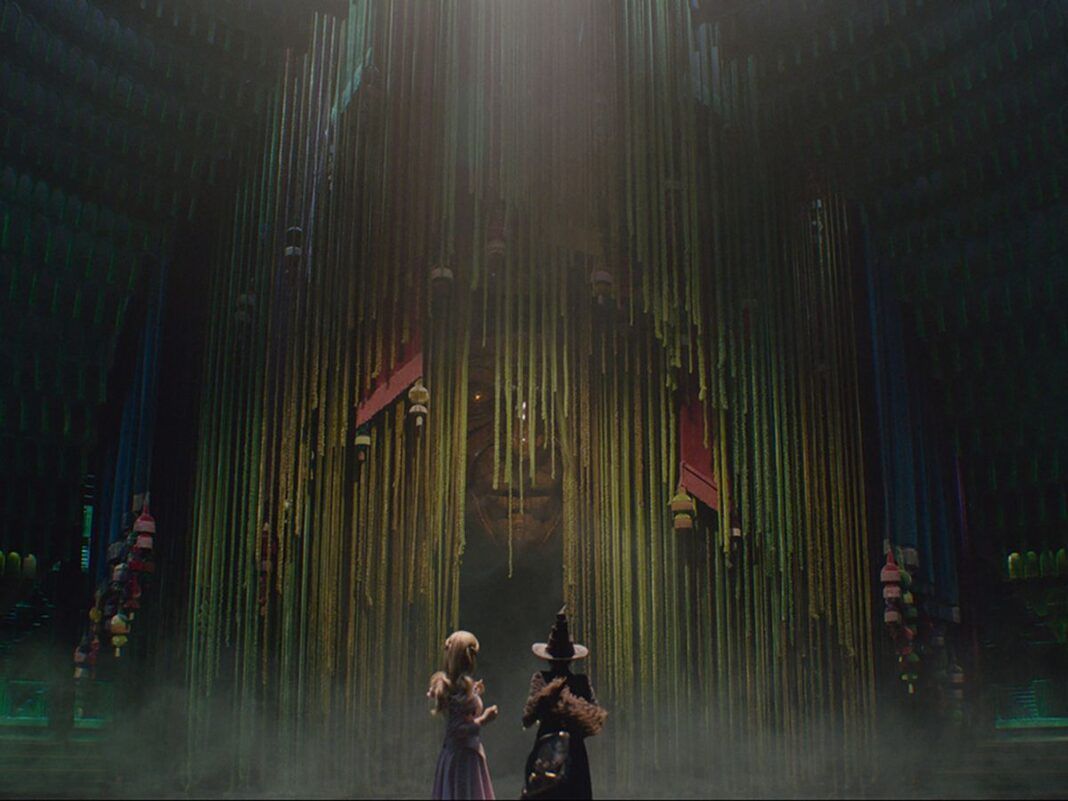 Glinda e Elphaba em cena de Wicked parte 1