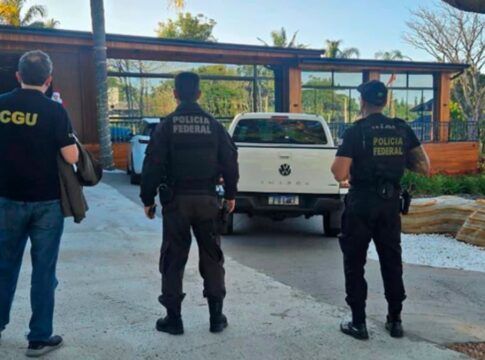 imagem de operação da Polícia Federal e CGU contra desvios em contratos de saúde