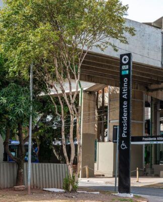imagem da entrada estação Presidente Altino