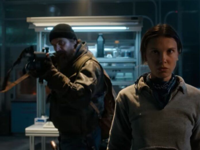 Em imagem do trailer da quinta temporada, Eleven e seu pai se prepara para batalha final