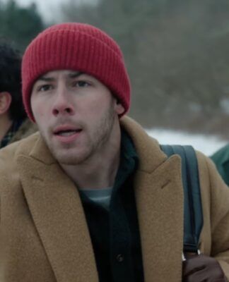 A imagem mostra os irmãos Jonas, Joe, Nick e Kevin, no filme de Natal do Disney +