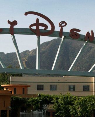 Foto da entrada da sede da Disney