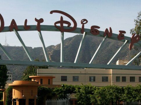 Foto da entrada da sede da Disney