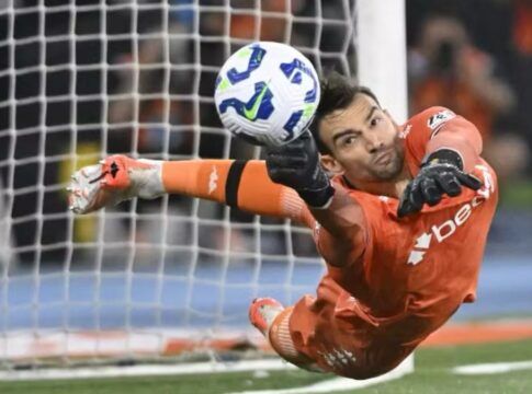 Vasco supera Fluminense em disputa de pênaltis dramática e vai à final