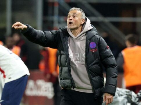 Sarina Wiegman e Luis Enrique são eleitos melhores treinadores do ano