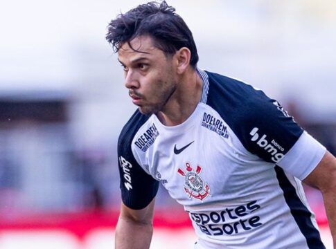 Com saídas, Corinthians planeja cortar R$ 6 milhões mensais da folha salarial