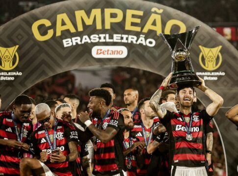 Com quatro títulos conquistados no ano, Flamengo vive temporada que nem a era Zico conseguiu