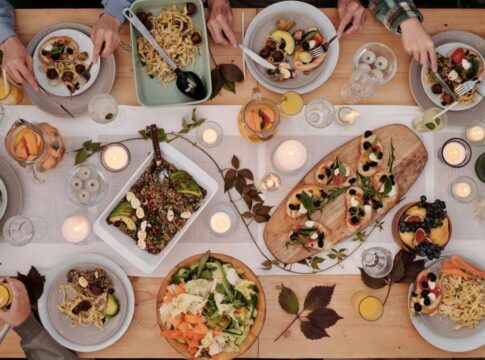 Ceia pode virar cilada: intoxicação alimentar dispara no Natal e exige atenção redobrada