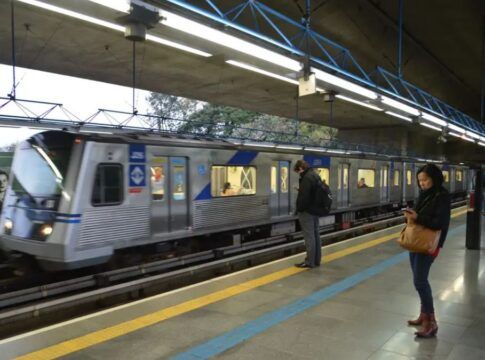 Governo de SP anuncia aumento nas passagens de metrô e de trens
