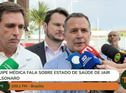 Médicos de Bolsonaro dão detalhes da cirurgia