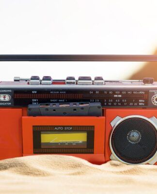 Abaixe o volume! Cidades multam em até R$ 10 mil uso de caixas de som em praias