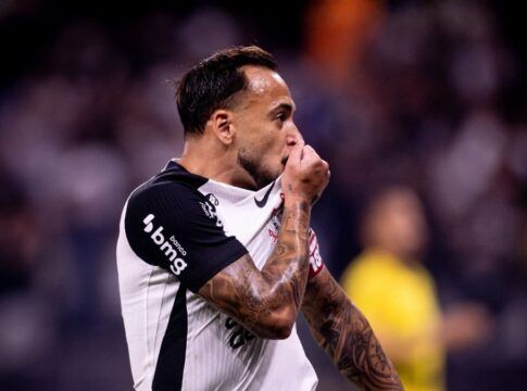 Corinthians e Maycon chegam a acordo verbal para contratação definitiva