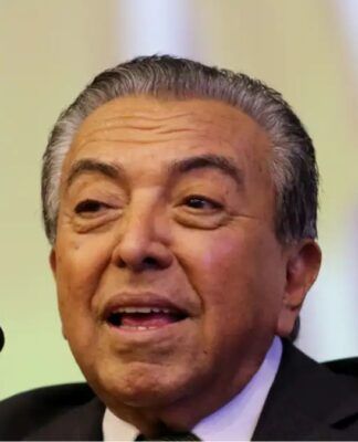 Mauricio de Sousa sorrindo em coletiva de imprensa