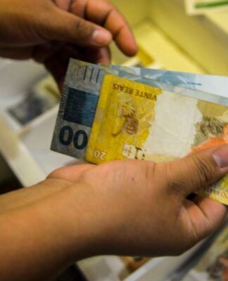 Prazo para sacar abono salarial acaba nesta segunda-feira (29)